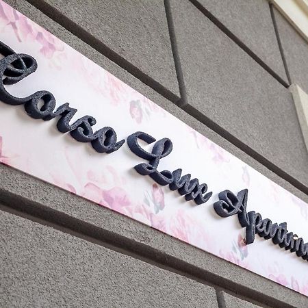 Corso Lux Apartman Гюла Екстериор снимка