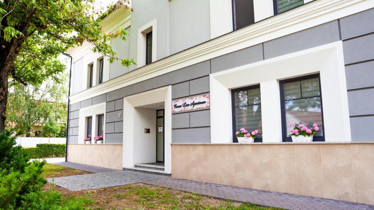 Corso Lux Apartman Гюла Екстериор снимка
