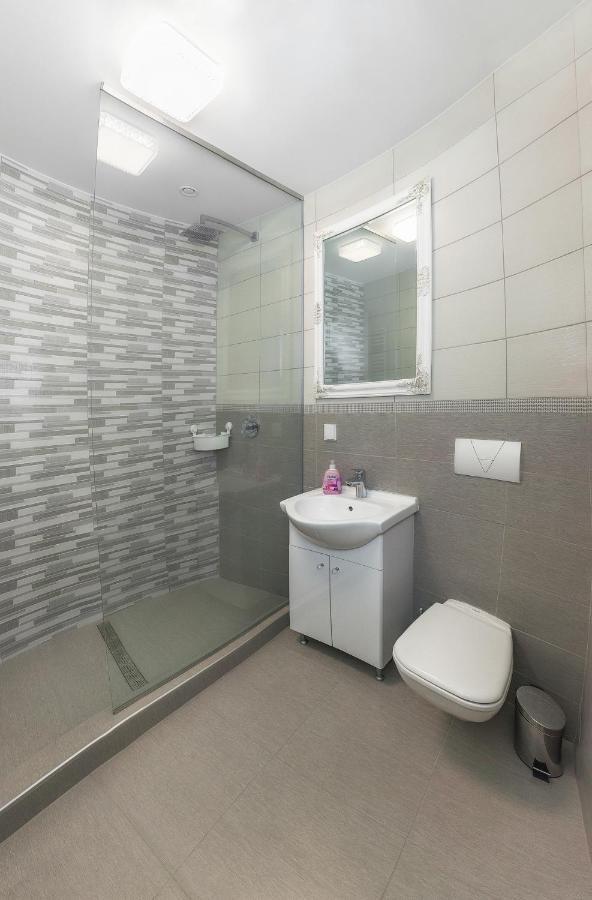 Corso Lux Apartman Гюла Екстериор снимка